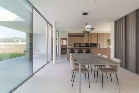 Сasa de 4 dormitorios en venta en Cataluña, Spain № 6251 - foto 30