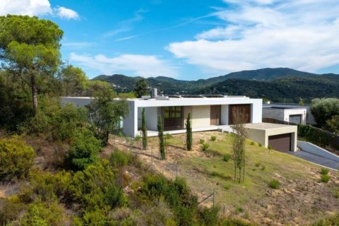 Сasa de 4 dormitorios en venta en Cataluña, Spain № 6251 - foto 21