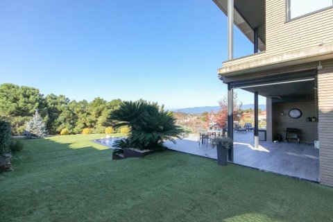 Сasa de 4 dormitorios en venta en Cataluña, Spain № 6252 - foto 6