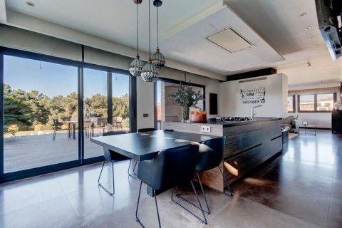 Сasa de 4 dormitorios en venta en Cataluña, Spain № 6252 - foto 20