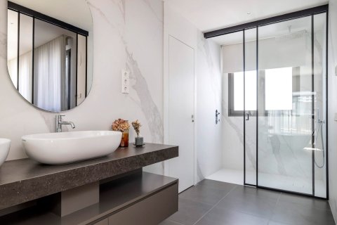 Apartamento de 3 dormitorios en venta en Barcelona, Cataluña, Spain № 6777 - foto 12