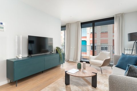 Apartamento de 4 dormitorios en venta en Barcelona, Cataluña, Spain № 1731 - foto 21