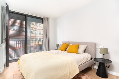 Apartamento de 4 dormitorios en venta en Barcelona, Cataluña, Spain № 1731 - foto 22
