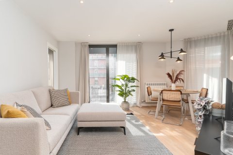 Apartamento de 4 dormitorios en venta en Barcelona, Cataluña, Spain № 1731
