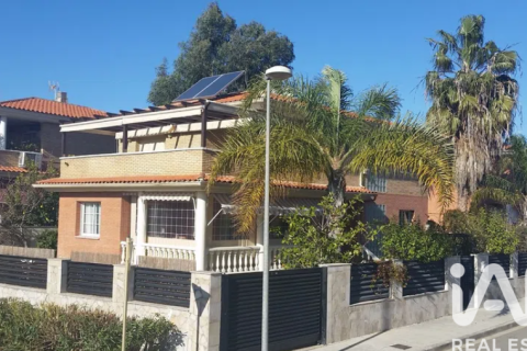 Сasa de 6 dormitorios en venta en Cambrils, Tarragona, Cataluña, Spain № 4713 - foto 21