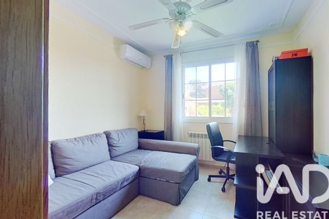 Сasa de 6 dormitorios en venta en Cambrils, Tarragona, Cataluña, Spain № 4713 - foto 9
