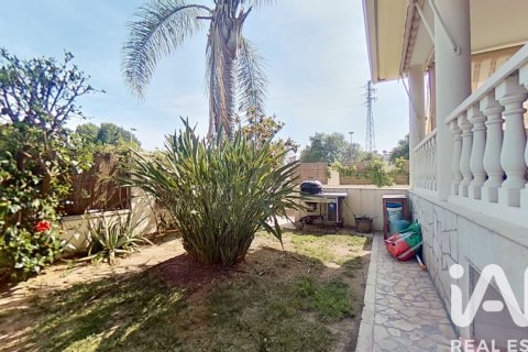 Сasa de 6 dormitorios en venta en Cambrils, Tarragona, Cataluña, Spain № 4713 - foto 29