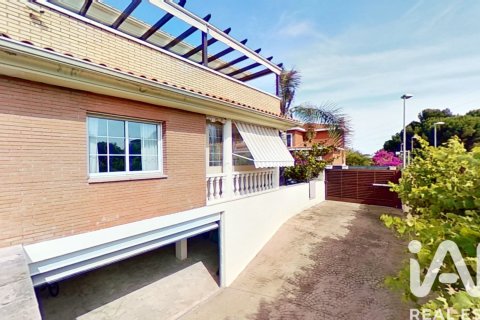Сasa de 6 dormitorios en venta en Cambrils, Tarragona, Cataluña, Spain № 4713 - foto 20