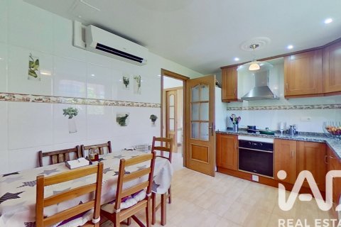 Сasa de 6 dormitorios en venta en Cambrils, Tarragona, Cataluña, Spain № 4713 - foto 6