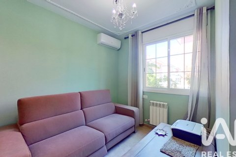 Сasa de 6 dormitorios en venta en Cambrils, Tarragona, Cataluña, Spain № 4713 - foto 7