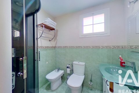 Сasa de 6 dormitorios en venta en Cambrils, Tarragona, Cataluña, Spain № 4713 - foto 8