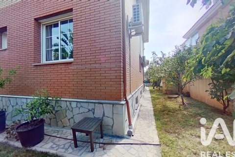 Сasa de 6 dormitorios en venta en Cambrils, Tarragona, Cataluña, Spain № 4713 - foto 19