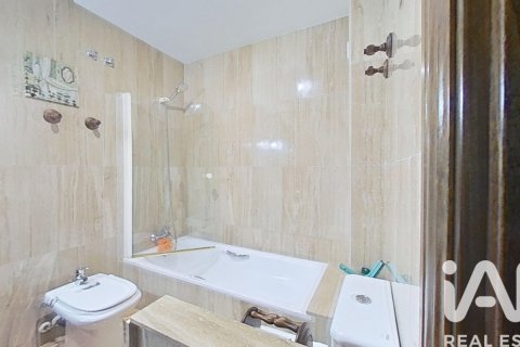 Сasa de 4 dormitorios en venta en Cubelles, Barcelona, Cataluña, Spain № 4712 - foto 20