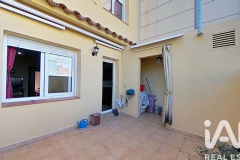 Сasa de 4 dormitorios en venta en Cubelles, Barcelona, Cataluña, Spain № 4712 - foto 8