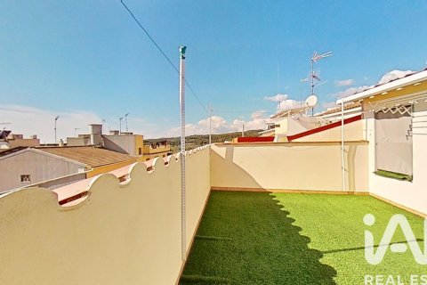 Сasa de 4 dormitorios en venta en Cubelles, Barcelona, Cataluña, Spain № 4712