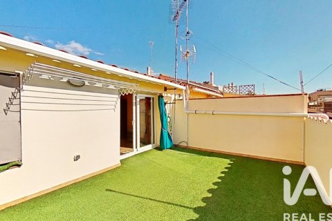Сasa de 4 dormitorios en venta en Cubelles, Barcelona, Cataluña, Spain № 4712 - foto 28