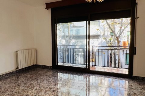 Casa adosada de 5 dormitorios en venta en Vilanova i la Geltrú, Barcelona, Cataluña, Spain № 4710 - foto 4
