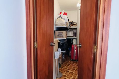 Casa adosada de 5 dormitorios en venta en Vilanova i la Geltrú, Barcelona, Cataluña, Spain № 4710 - foto 19