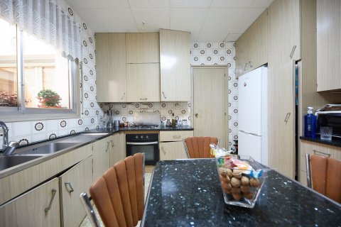 5 bedrooms house for sale in Vilanova i la Geltru, Barcelona, Catalonia, Spain № 6999 - photo 9