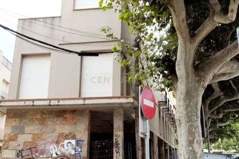Propiedad comercial de 616 m² en venta en Arenys de Munt, Barcelona, Cataluña, Spain № 7005 - foto 8