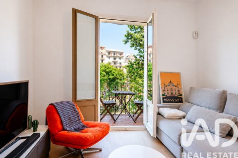 Apartamento de 2 dormitorios en venta en Barcelona, Cataluña, Spain № 7340 - foto 28