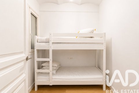 Apartamento de 2 dormitorios en venta en Barcelona, Cataluña, Spain № 7340 - foto 15