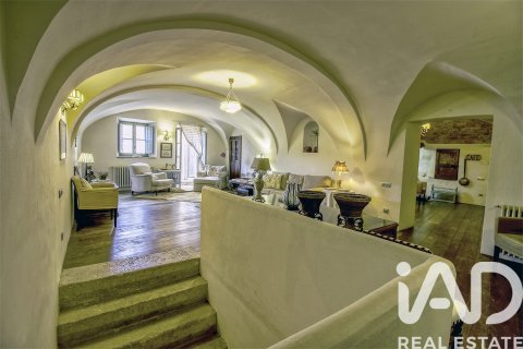 Сasa de 9 dormitorios en venta en Vilademuls, Gerona, Cataluña, Spain № 7341 - foto 14