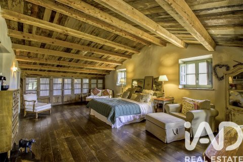 Сasa de 9 dormitorios en venta en Vilademuls, Gerona, Cataluña, Spain № 7341 - foto 26