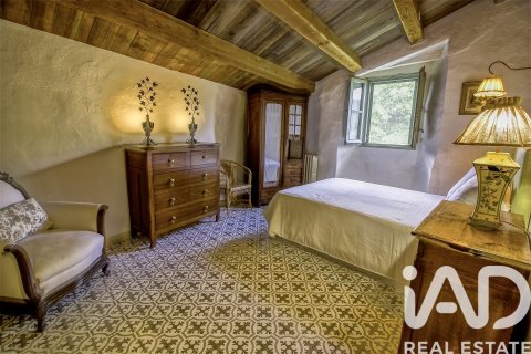 Сasa de 9 dormitorios en venta en Vilademuls, Gerona, Cataluña, Spain № 7341 - foto 2