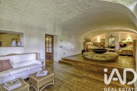 Сasa de 9 dormitorios en venta en Vilademuls, Gerona, Cataluña, Spain № 7341 - foto 12