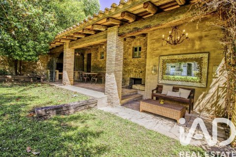 Сasa de 9 dormitorios en venta en Vilademuls, Gerona, Cataluña, Spain № 7341 - foto 25