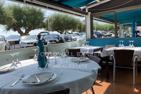Cafetería / restaurante de 243 m² en venta en L'Escala, Gerona, Cataluña, Spain № 5855 - foto 2