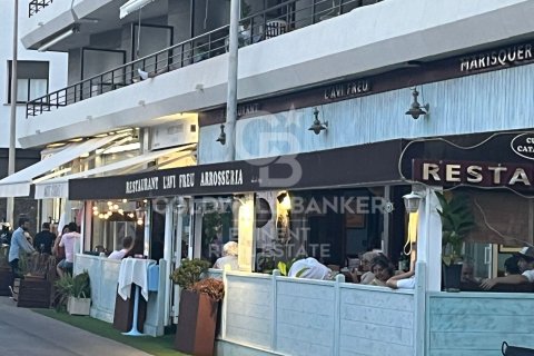 Cafetería / restaurante de 243 m² en venta en L'Escala, Gerona, Cataluña, Spain № 5855 - foto 5