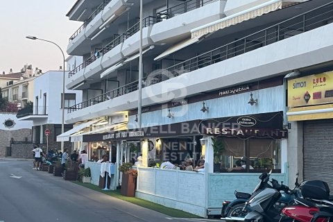Cafetería / restaurante de 243 m² en venta en L'Escala, Gerona, Cataluña, Spain № 5855 - foto 8