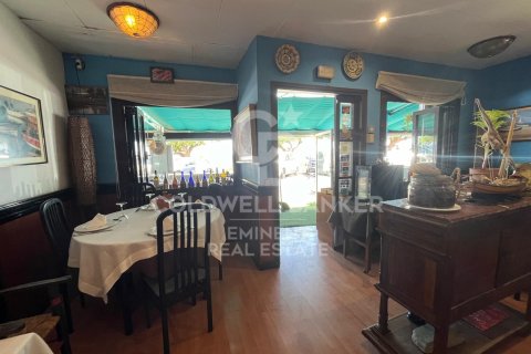Cafetería / restaurante de 243 m² en venta en L'Escala, Gerona, Cataluña, Spain № 5855 - foto 24
