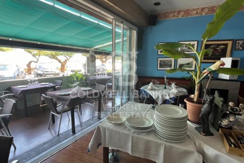 Cafetería / restaurante de 243 m² en venta en L'Escala, Gerona, Cataluña, Spain № 5855 - foto 18