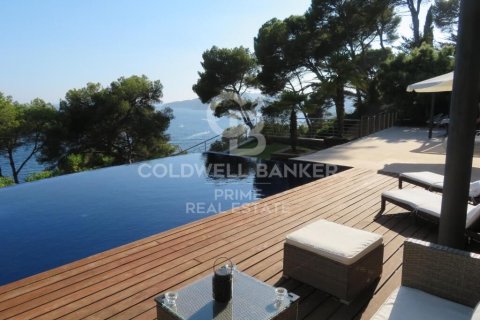 Купить дом в Палафружель, Испания с 5 спален, 375м², № 5856 - фото 7