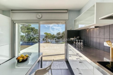 Купить дом в Палафружель, Испания с 5 спален, 375м², № 5856 - фото 17