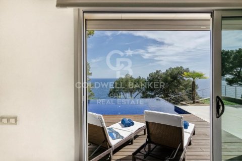 Купить дом в Палафружель, Испания с 5 спален, 375м², № 5856 - фото 18