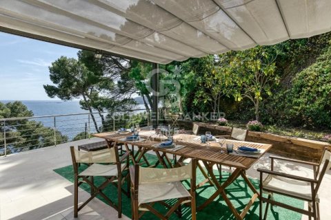 Купить дом в Палафружель, Испания с 5 спален, 375м², № 5856 - фото 11