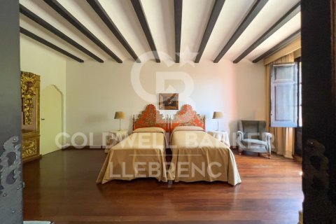 Сasa de 8 dormitorios en venta en Barcelona, Cataluña, Spain № 5860 - foto 10