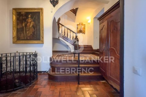 Сasa de 8 dormitorios en venta en Barcelona, Cataluña, Spain № 5860 - foto 23