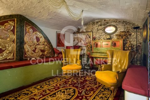 Сasa de 8 dormitorios en venta en Barcelona, Cataluña, Spain № 5860 - foto 13