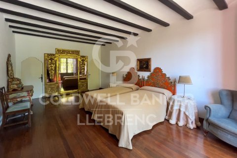 Сasa de 8 dormitorios en venta en Barcelona, Cataluña, Spain № 5860 - foto 11