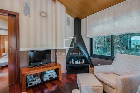 Villa de 7 dormitorios en venta en Barcelona, Cataluña, Spain № 6432 - foto 11