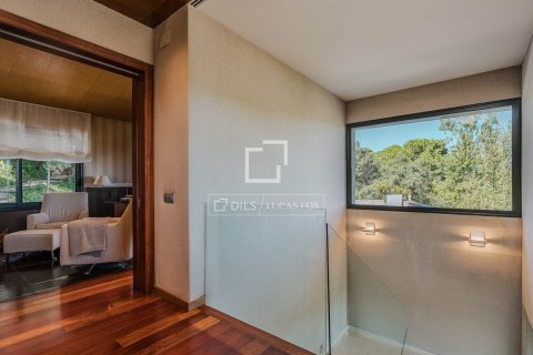 Villa de 7 dormitorios en venta en Barcelona, Cataluña, Spain № 6432 - foto 10