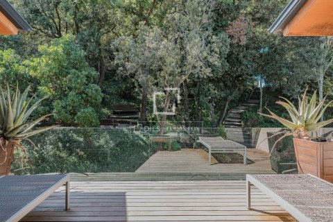 Villa de 7 dormitorios en venta en Barcelona, Cataluña, Spain № 6432 - foto 23