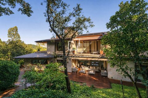 Villa de 7 dormitorios en venta en Barcelona, Cataluña, Spain № 6432