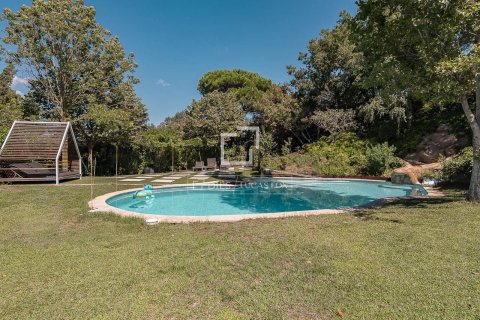Villa de 7 dormitorios en venta en Barcelona, Cataluña, Spain № 6432 - foto 2