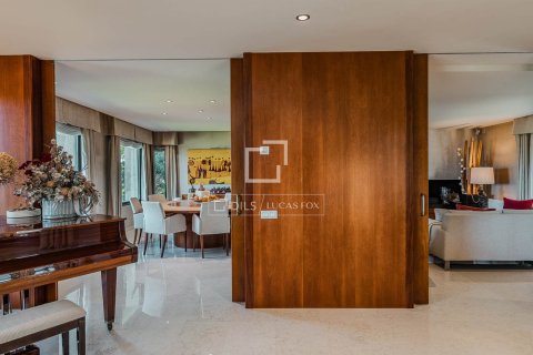 Villa de 7 dormitorios en venta en Barcelona, Cataluña, Spain № 6432 - foto 29